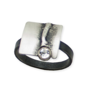 Ring Silber 925 oxidiert mit echtem Bergkristall
